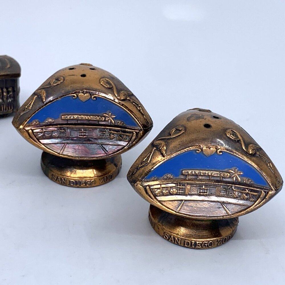 2 Sets Souvenir Salt Pepper Shakers San Diego Zoo San Francisco Cable Cars Vtg - Picture 2 of 10